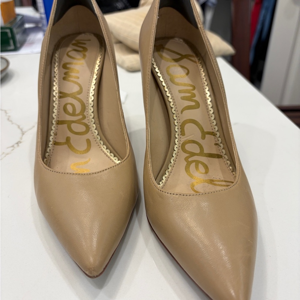 Sam Edelman Beige Pointed Toe Heels - Picture 7 of 9